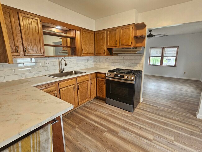 Foto del edificio - 128 N Roosevelt St