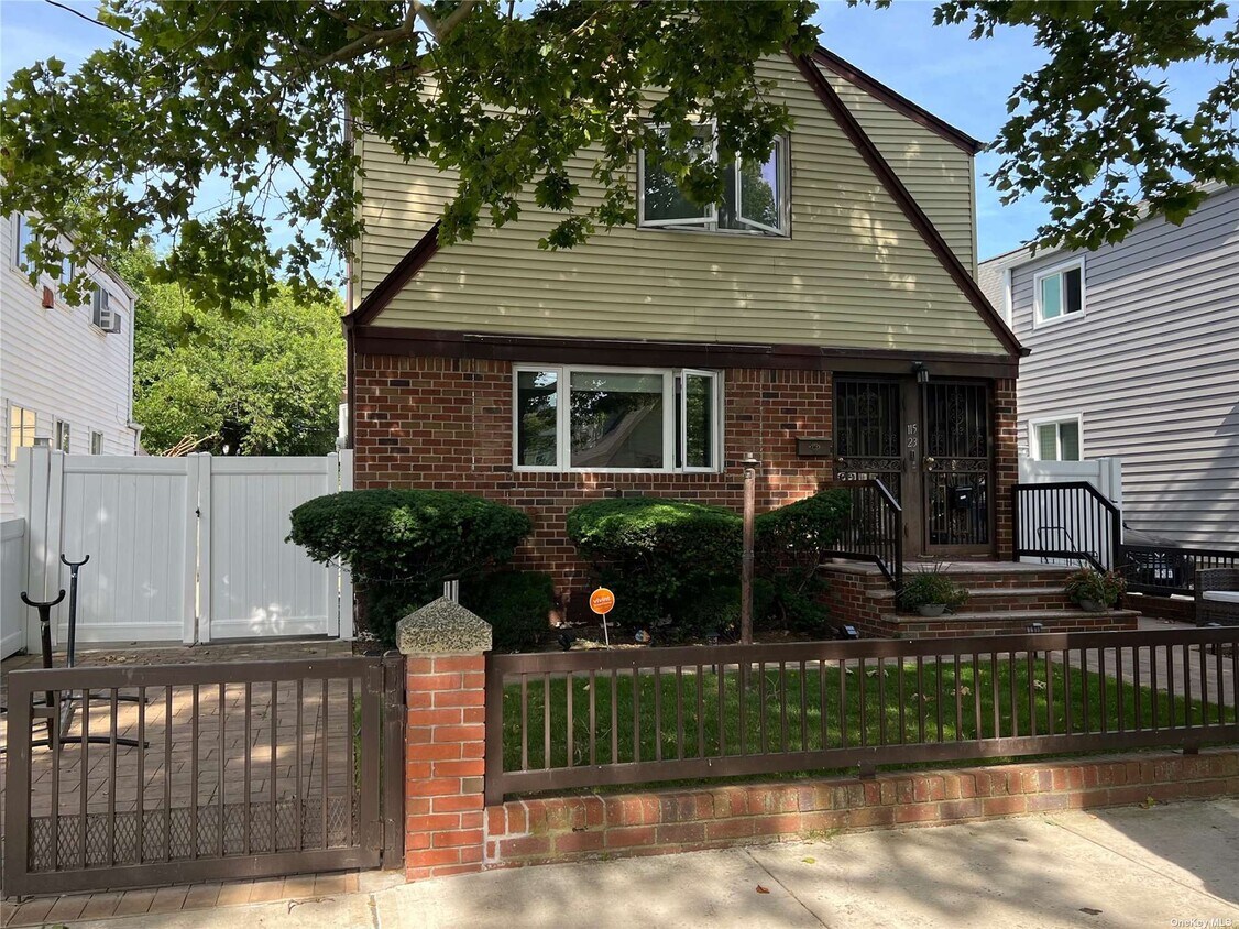 Primary Photo - 115-23-115145 145th St