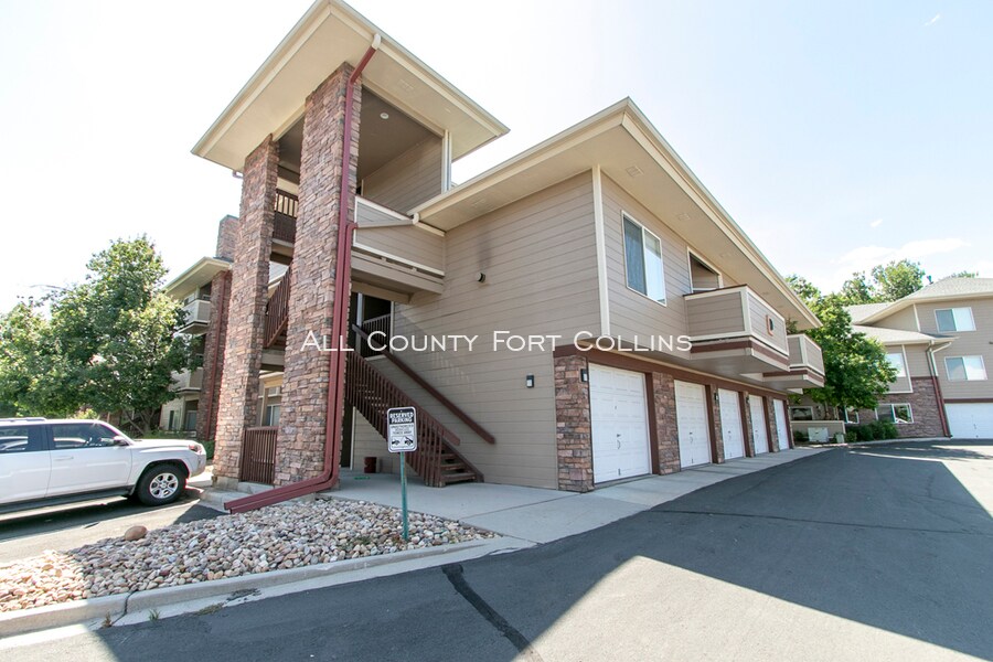 Primary Photo - 4545 Wheaton Dr