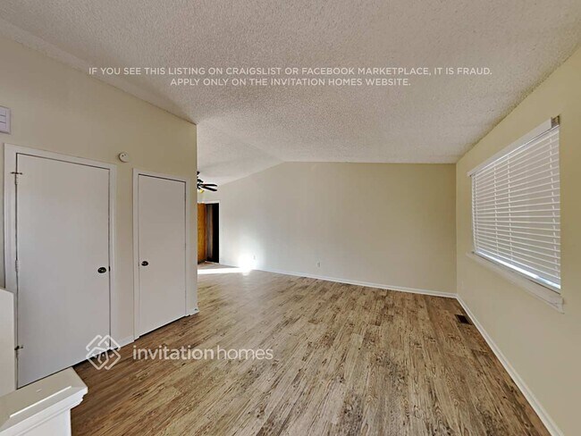 Foto del edificio - 5003 S Richfield Cir