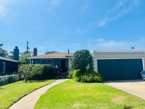 Building Photo - 427 Palomar Ave