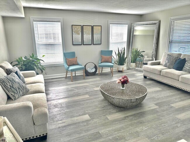 Foto del edificio - 3517 White Cliff Way