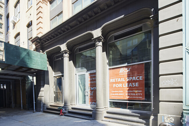 Foto del edificio - 356 Broadway