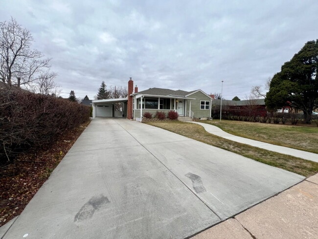 Foto del edificio - Great Home Close to CFD!