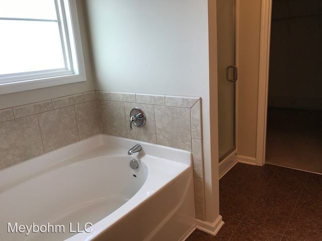 Building Photo - 4 br, 2.5 bath House - 1060 Rosland Circle