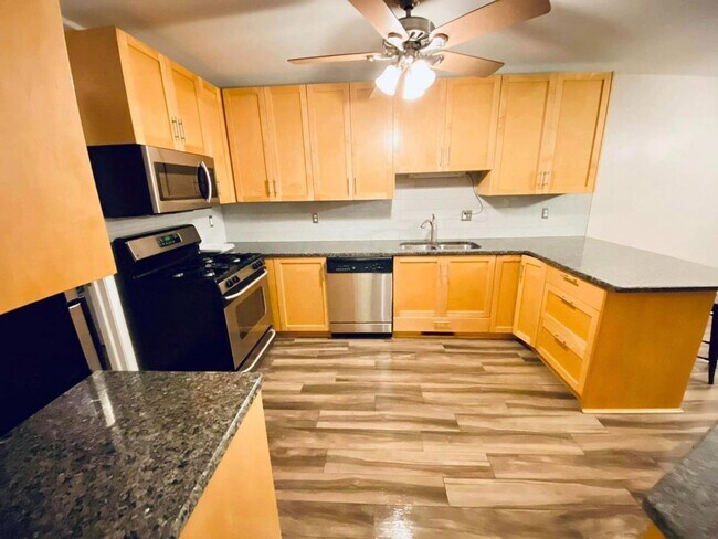 Building Photo - 235 Deertrail Ln