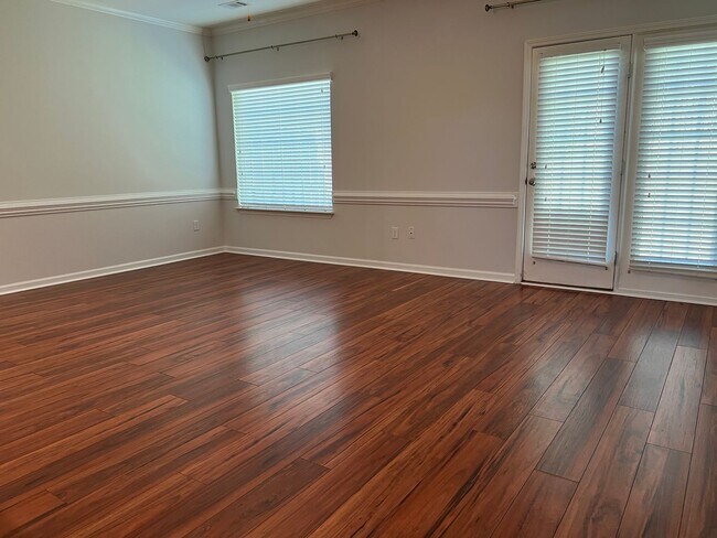 Foto del edificio - 3/2 Condo in Gated Community near Downtown...