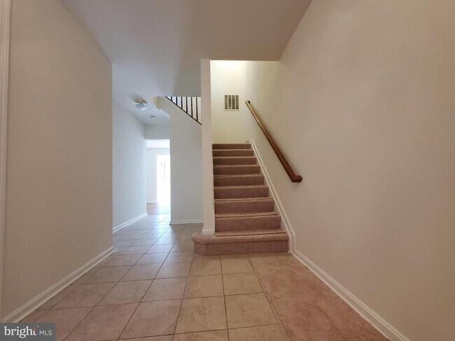 Building Photo - 277 Braxton Way