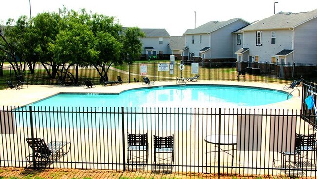 Foto del edificio - 3033 W Lake Rd