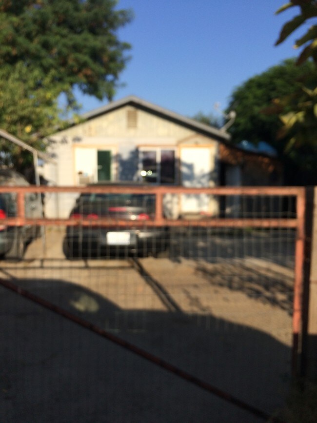 Foto del edificio - 74 E Vandalia Ave