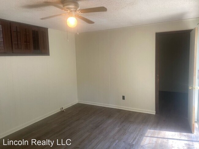 Building Photo - 4 br, 3 bath House - 1105 W Alden Ave
