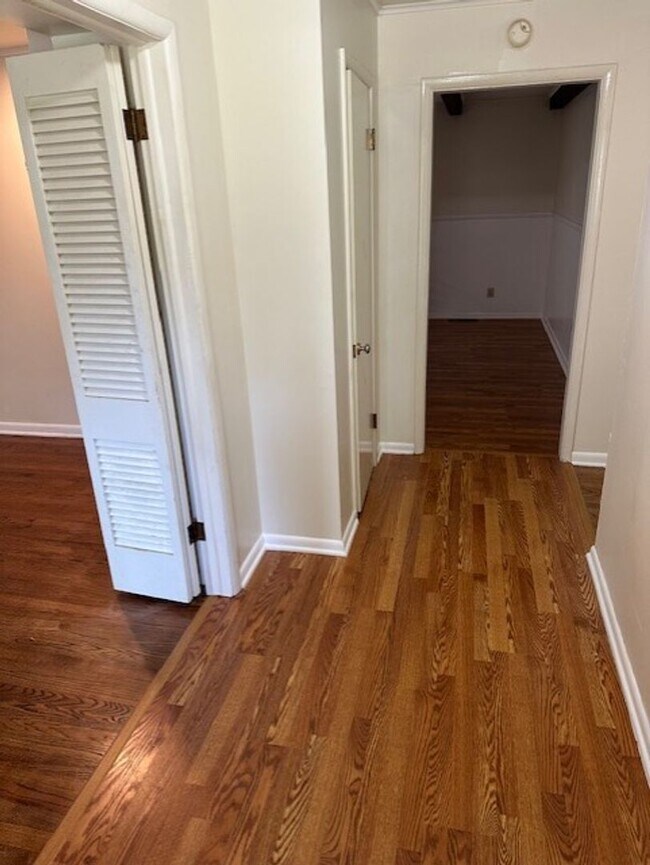 Foto del edificio - Charming 3 bed, 2 bath, 2 car garage in we...
