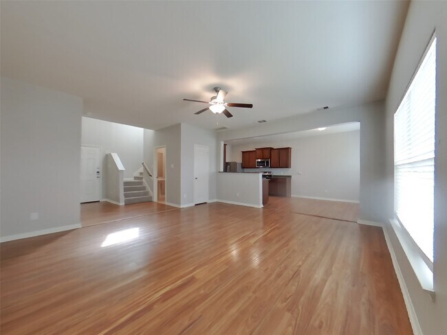 Foto del edificio - 216 Elm Patch Dr