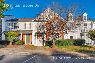 Building Photo - 205 Walnut Woods Dr