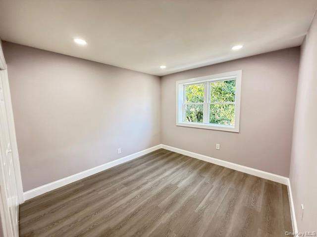 Foto del edificio - 719 E 217th St