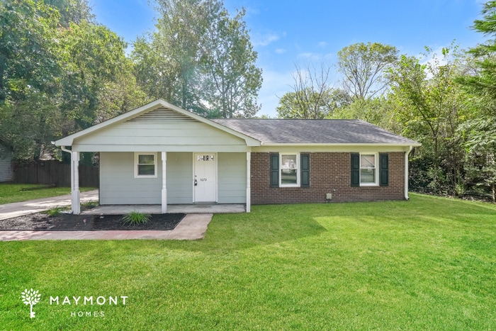 Foto principal - 1670 Village Pl