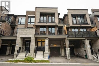 Building Photo - 6 Ginno Ln