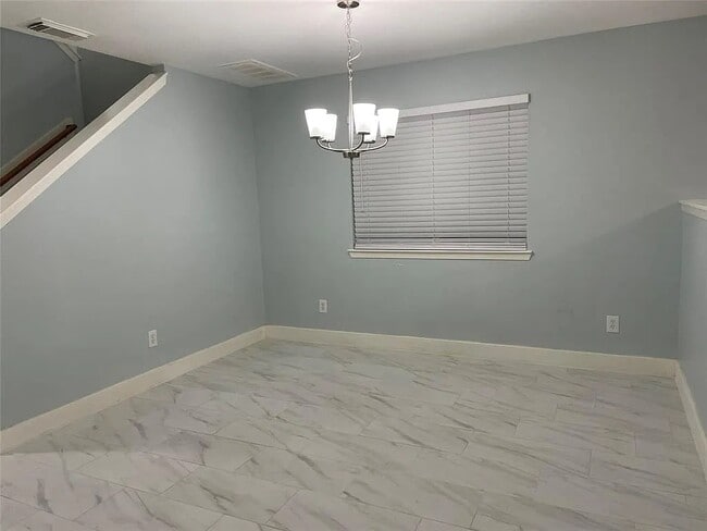 Foto del edificio - 6310 Hall Pond Ct