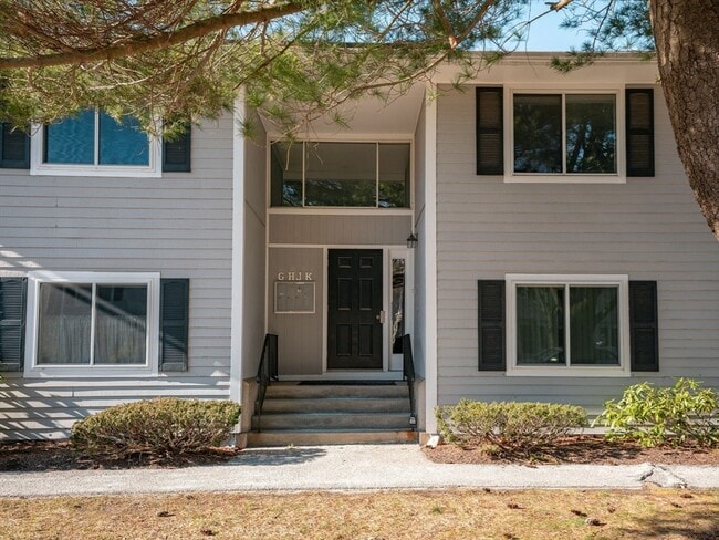 Building Photo - 18 Beal's Cove Rd