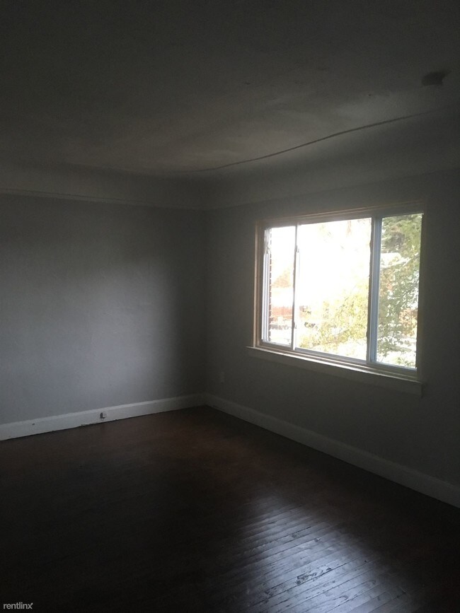 Building Photo - 2 br, 1 bath  - 15055 Steel St Steel