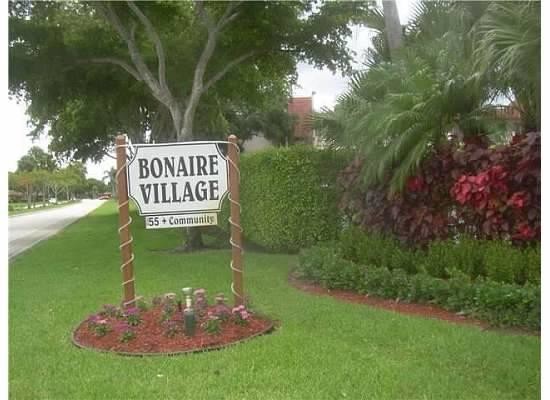 Building Photo - 14527 Bonaire Blvd