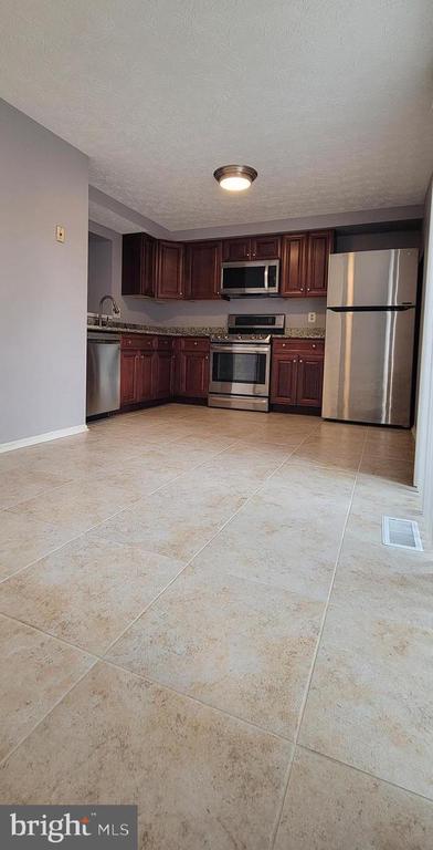 Foto del edificio - 15549 N Oak Ct