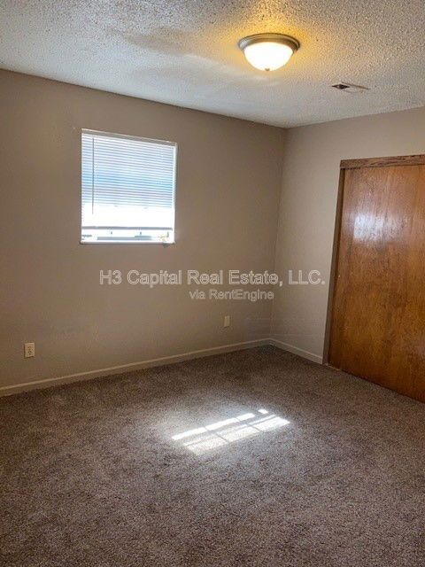 Foto del edificio - 2 Georgetown Dr