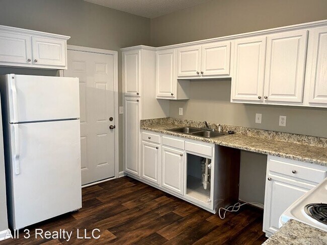 Building Photo - 3 br, 2.5 bath House - 2469 Brianna Drive