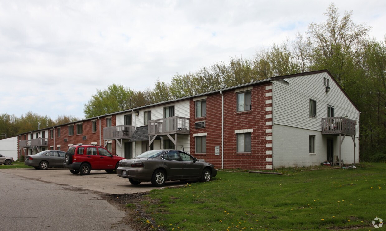 Foto del edificio - Orwell Village Apartments