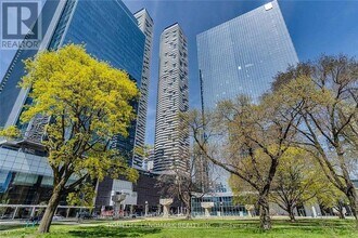 Building Photo - 88 Harbour St