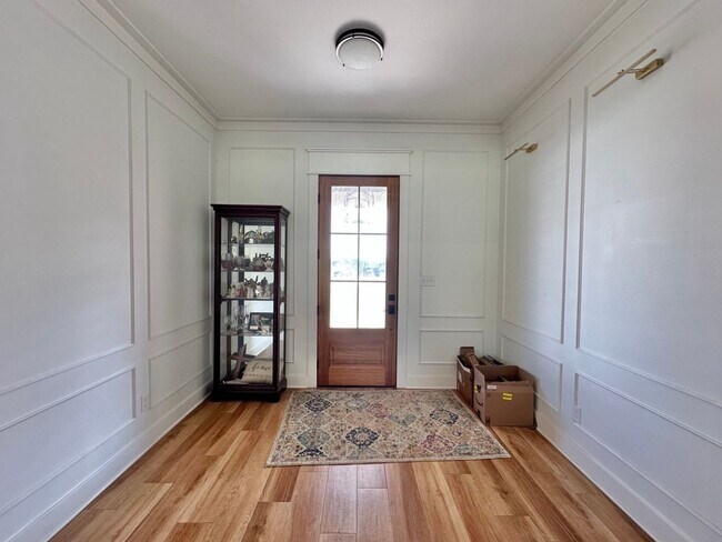 Foto del edificio - 15849 Avery Ln