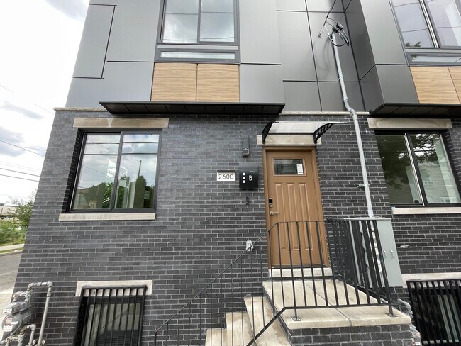 Building Photo - 2600 Reed St