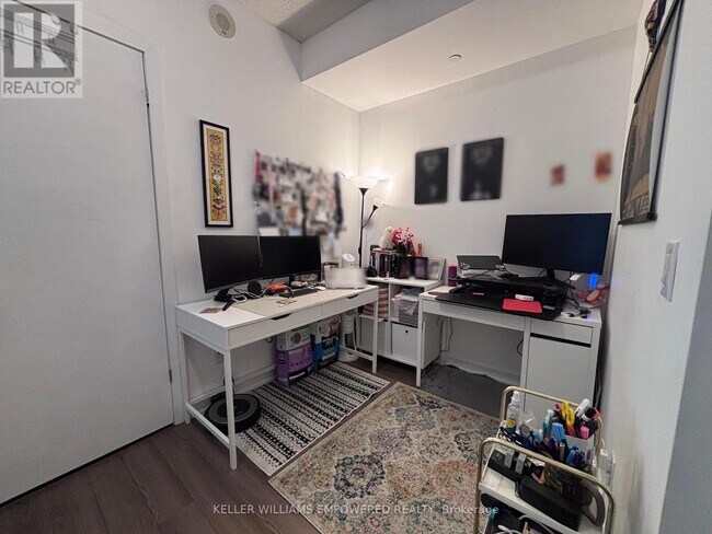 Photo du bâtiment - 60 Berwick Ave