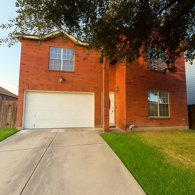 4 Bedroom 2 1/2 Bath Plus Office Near 151 ... - 4 Bedroom 2 1/2 Bath Plus Office Near 151 ... House