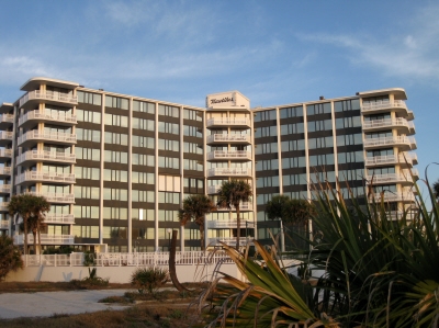 Primary Photo - Nautilus Condominum