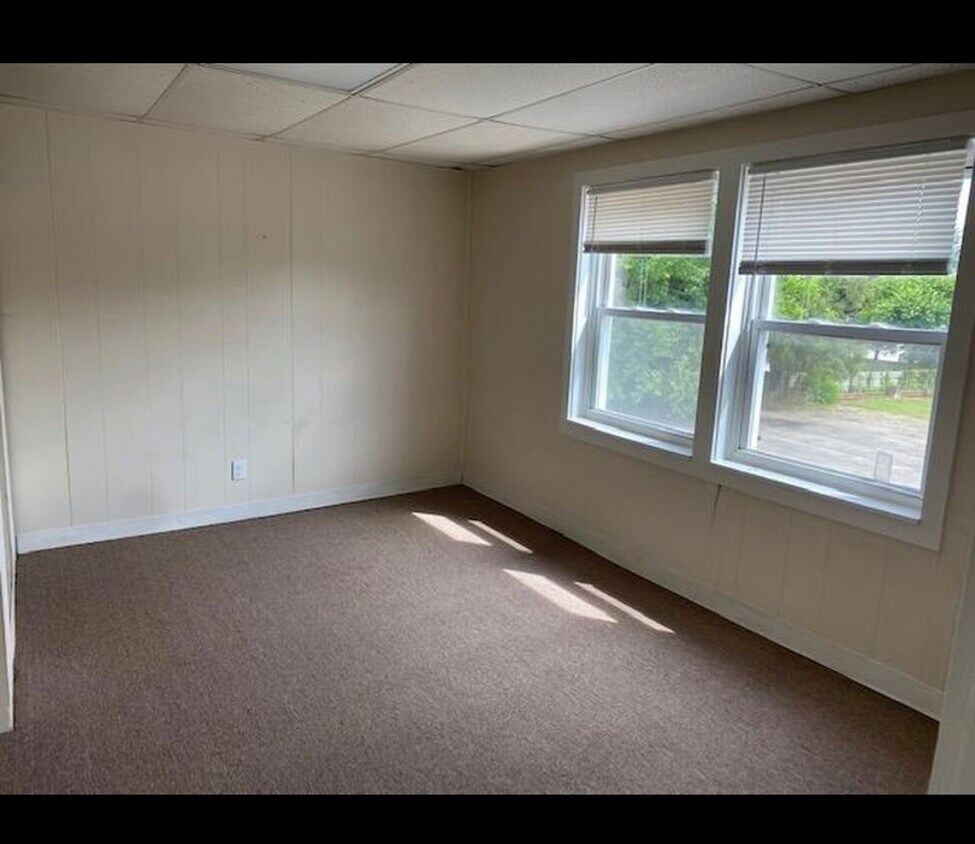 118 N Riverview Dr Unit 4, Parchment, MI 49004 Apartments in