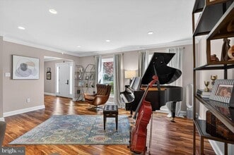 Building Photo - 2208 Halter Ln