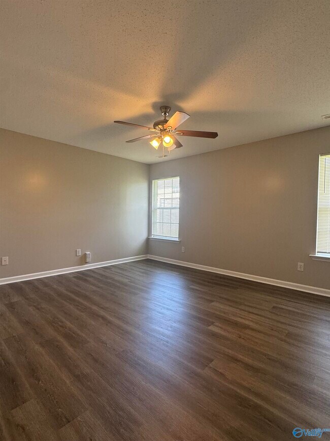 Foto del edificio - 15835 Mary Shell Dr NW