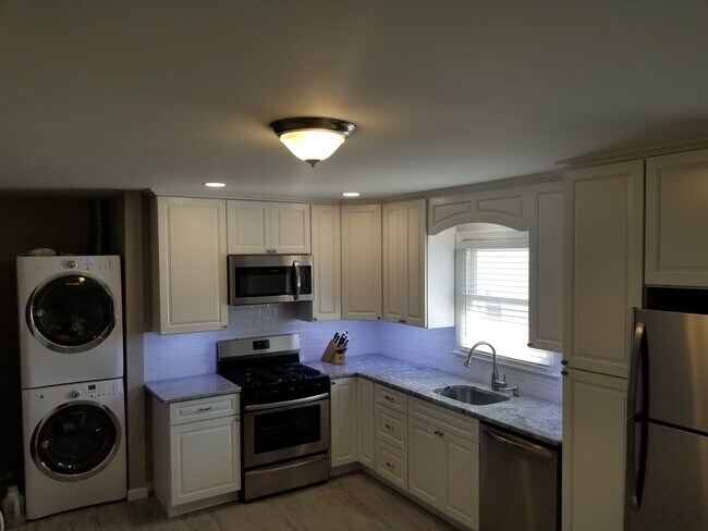 kitchen - 285 5th St