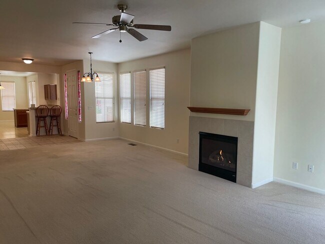 Building Photo - Reno Rental Finders - 1605 Cosenza Dr. Sparks, NV 89434