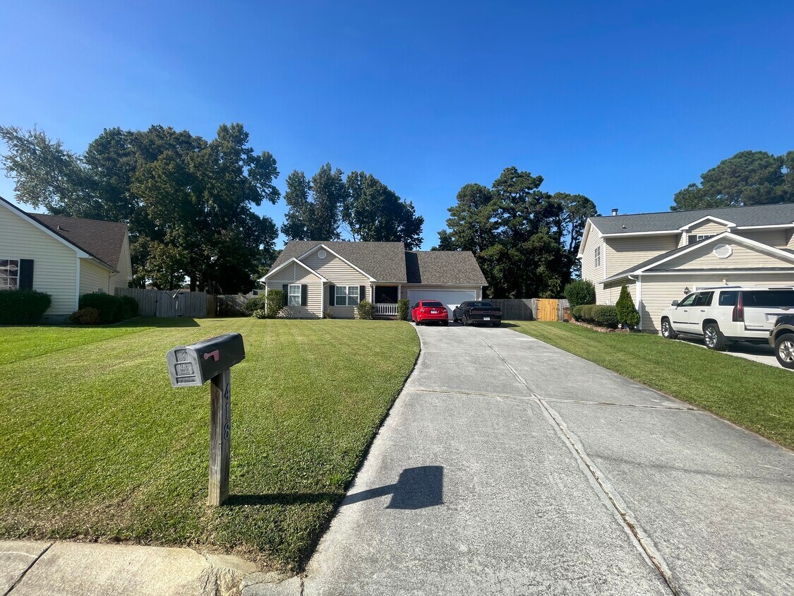 418 Eucalyptus Ln, Jacksonville, NC 28546 House Rental in Jacksonville, NC