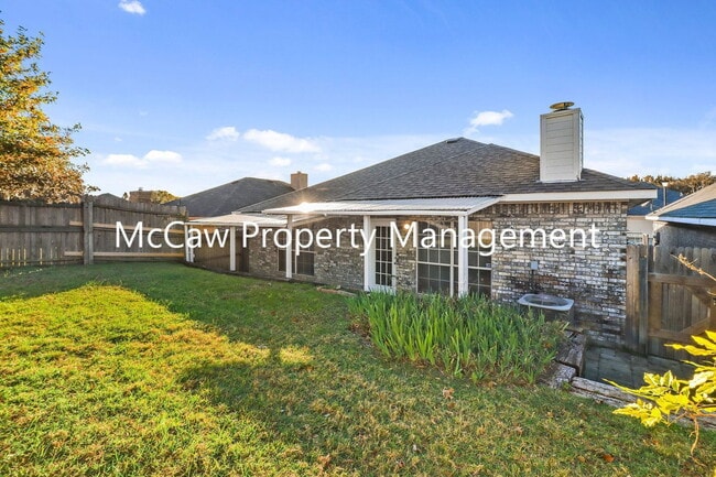 Building Photo - 1214 Mission St