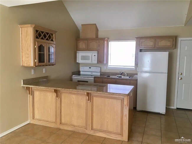 Foto del edificio - 14 Toledo Ave