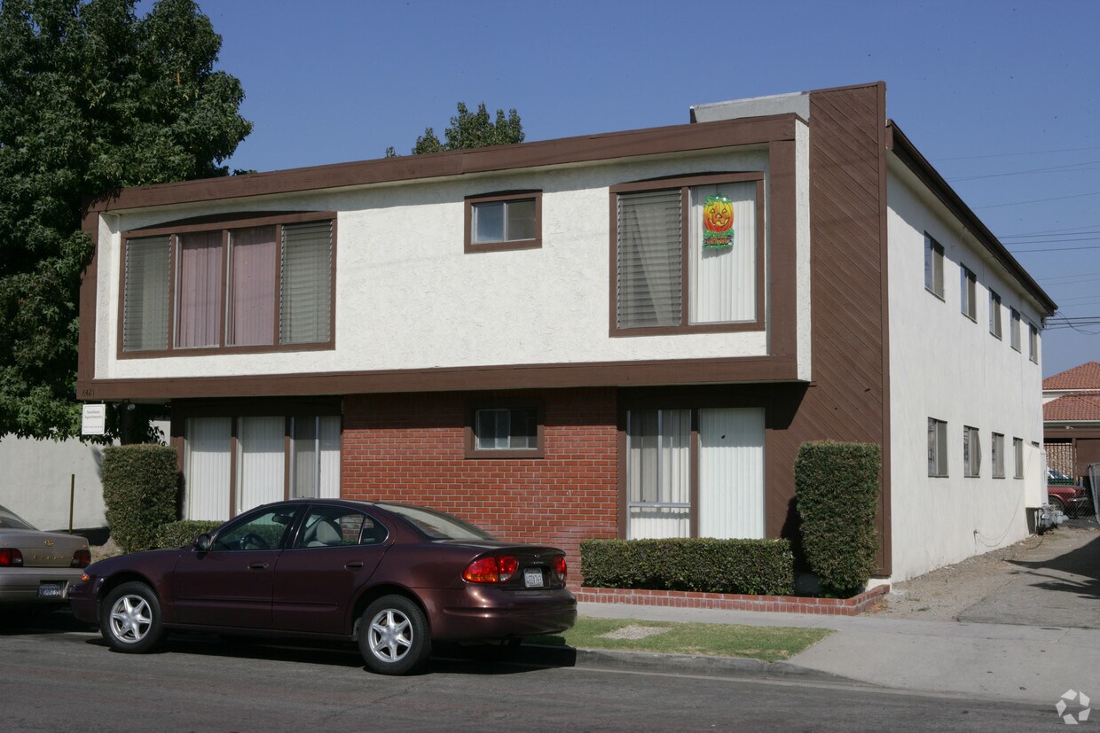 Primary Photo - 8421 Cedartree Rd