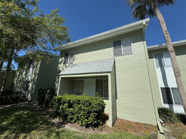 Building Photo - 598 Bahia Cir