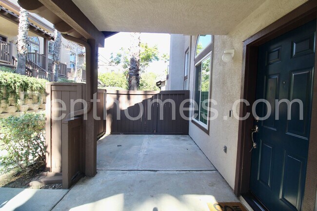 Building Photo - Sorrento Valley, 10304 Wateridge Cir #260,...