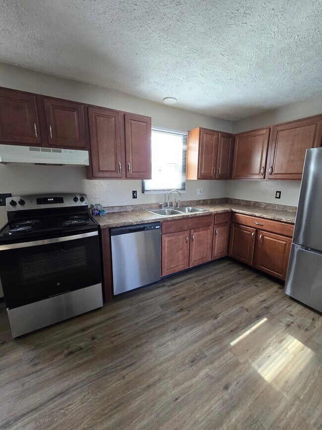 Foto del edificio - 1409 E 38th St