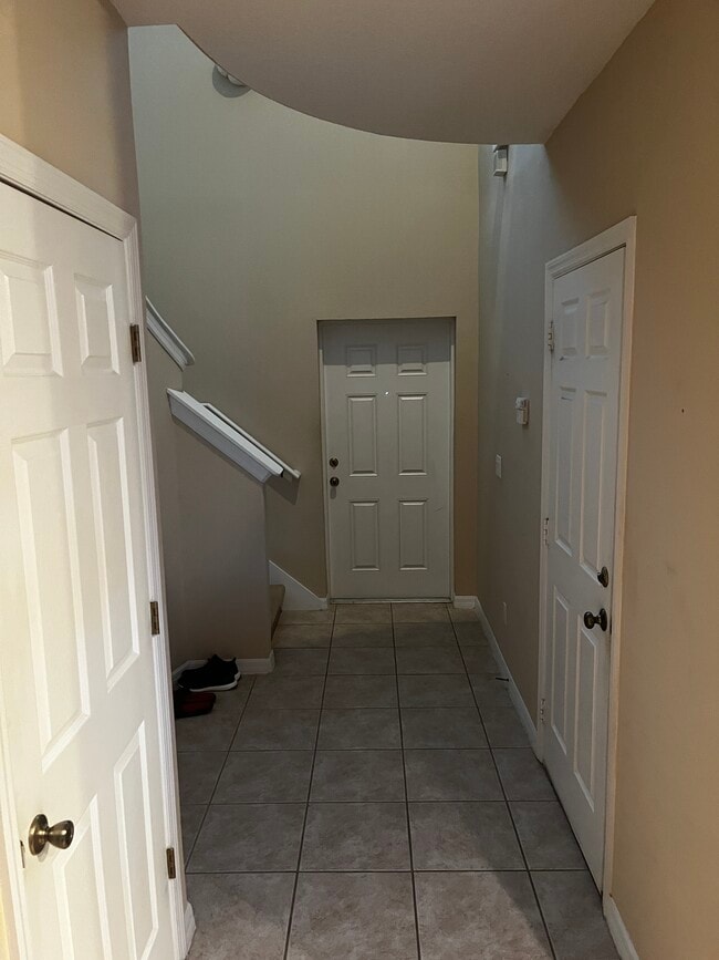 Foto del edificio - 3451 Windsor Lake Cir