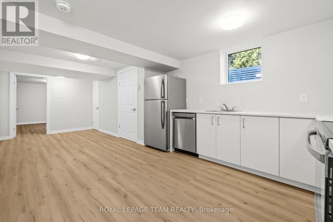 Photo du bâtiment - 1420 Hayes St