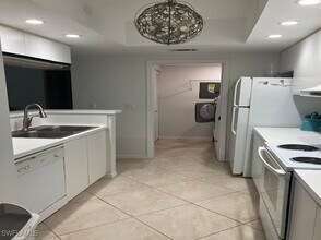 Building Photo - 64 4th St